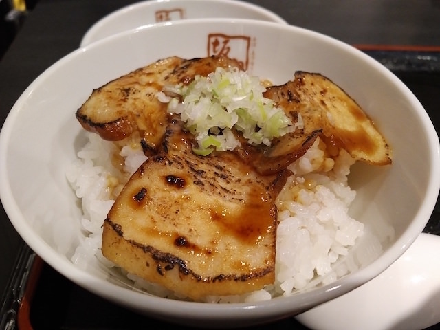 チャーシュー丼