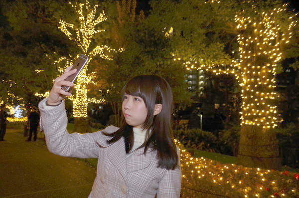先生の前で緊張の面持ち! ないる撮ります!