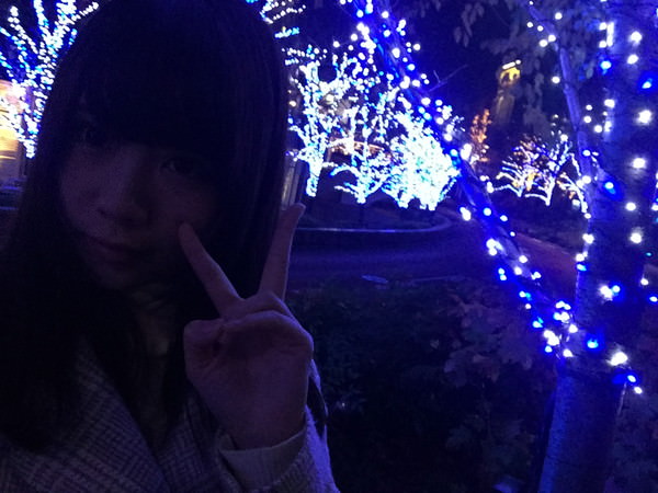 真っ暗で、誰が映っているか分からないね・・・(泣)