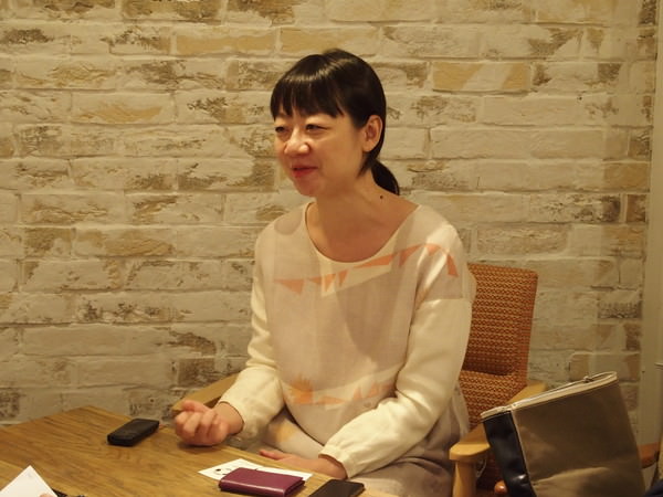 スマホを見すぎている感じに違和感を感じたと話す、近藤さん