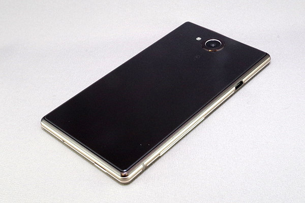 AQUOS Xx-Y 背面