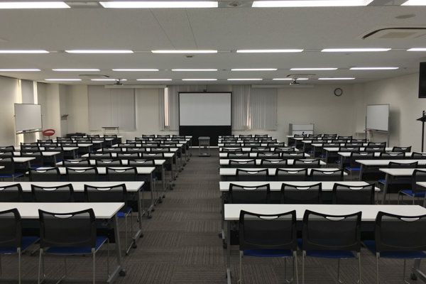 めんたいガジェットフェス2の会場となったリファレンス駅東ビルV-1会議室