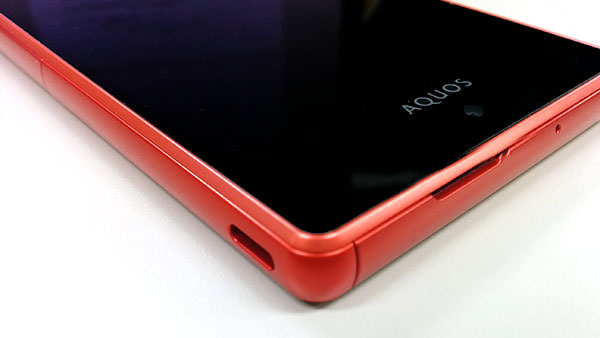 AQUOS SERIE mini