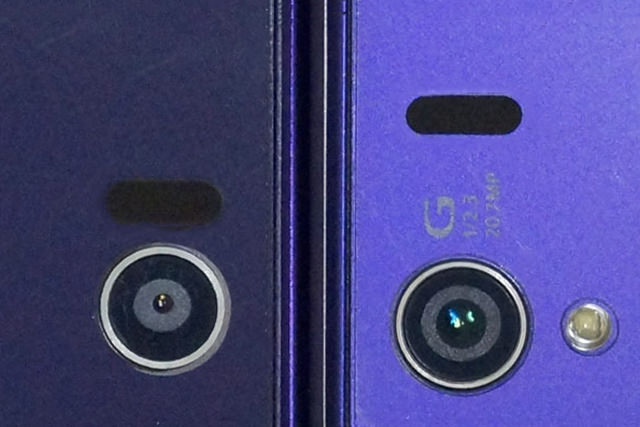 Xperia Z Ultra(左)とXperia Z1(右)のカメラを比較するとレンズサイズが異なる