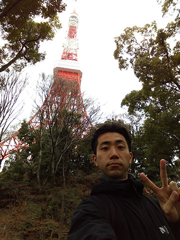 Z530 で東京タワーをバックに自撮り
