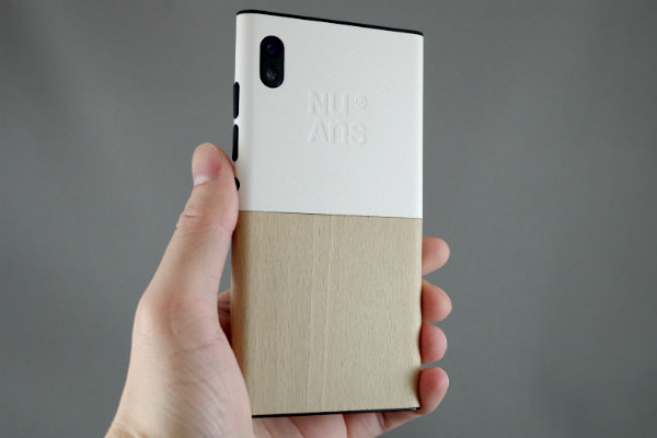 NuAns NEO ホワイトのTOPカバーと木目調のBOTTOMカバーの組み合わせ