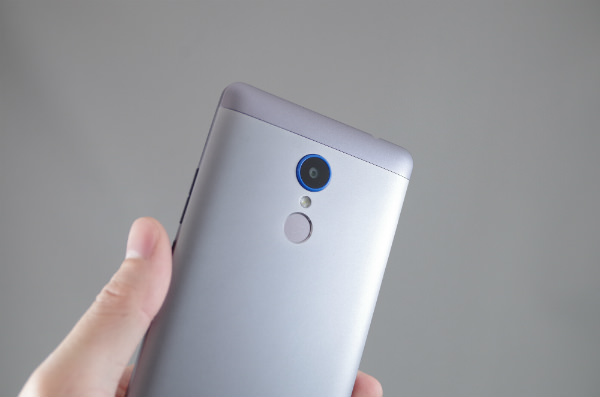ZTE Blade V580