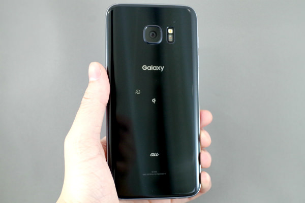 Galaxy S7 edge SCV33 背面