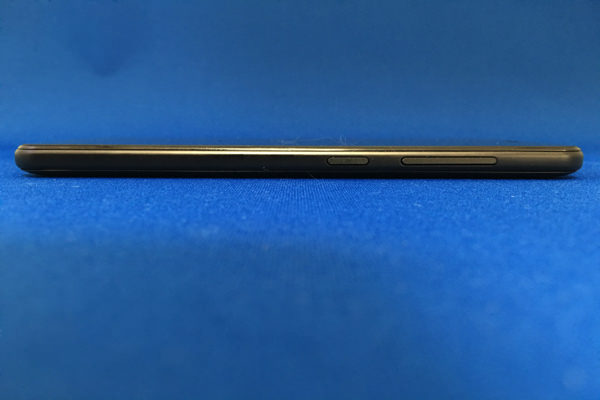 covia BREEZ X5 本体右側面