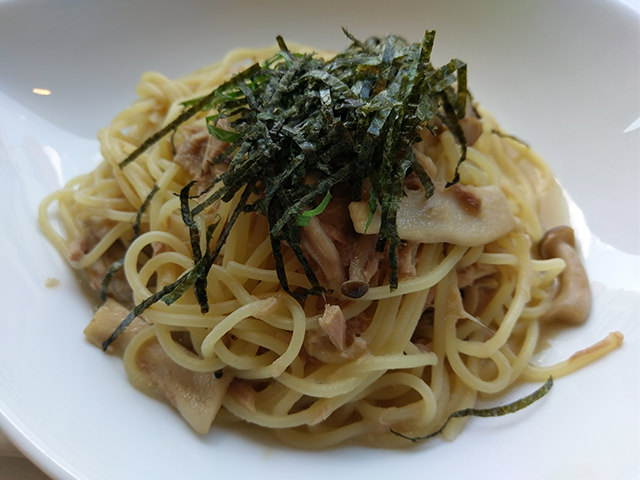 ツナときのこのパスタ