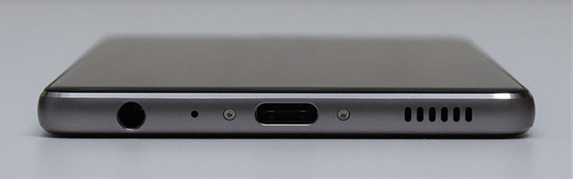 Huawei P9:側面(下):イヤホンジャック、USB Type-C端子、スピーカー