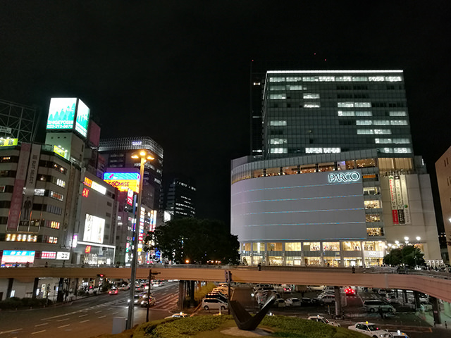 HUAWEI P9 カメラ作例:夜の仙台駅前(HDR:オート)