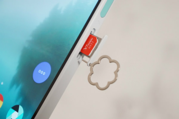 SIMピンがなければピンクリップでも可