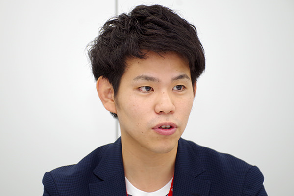 モバレコモバイルの担当者の藤内さん