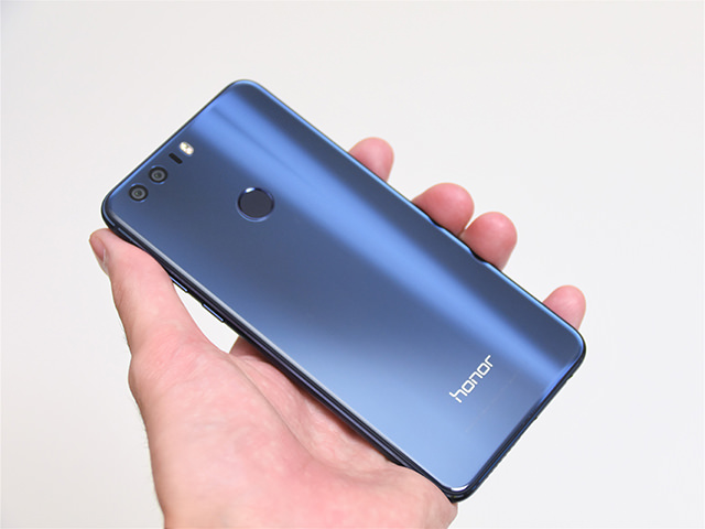 honor 8 背面のマイクロパターン