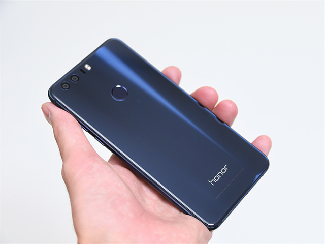 honor 8 背面のマイクロパターン