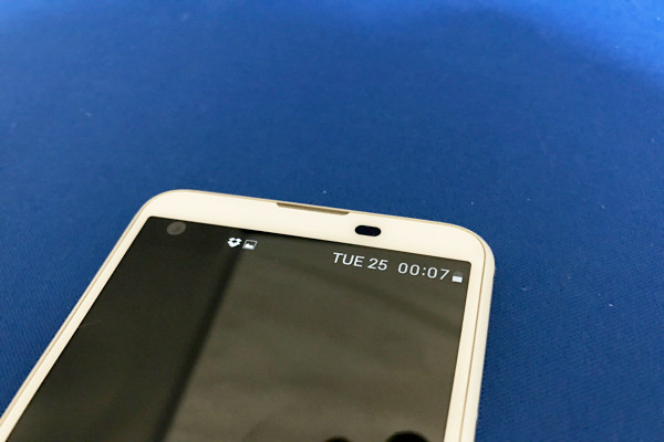 液晶上部がセカンドスクリーン