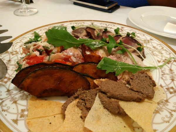 IDOL 4 カメラ作例:イタリアン料理を撮影