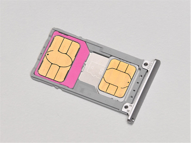 SIMカード2枚を乗せる場合