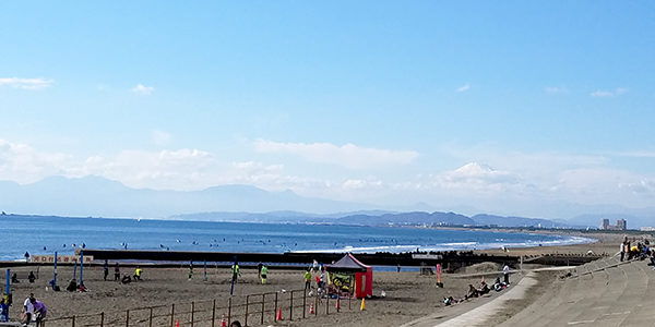 江ノ島の海