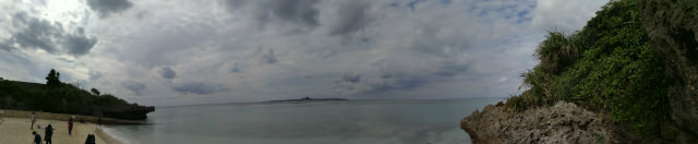 砂浜をパノラマ撮影(Mate 9)