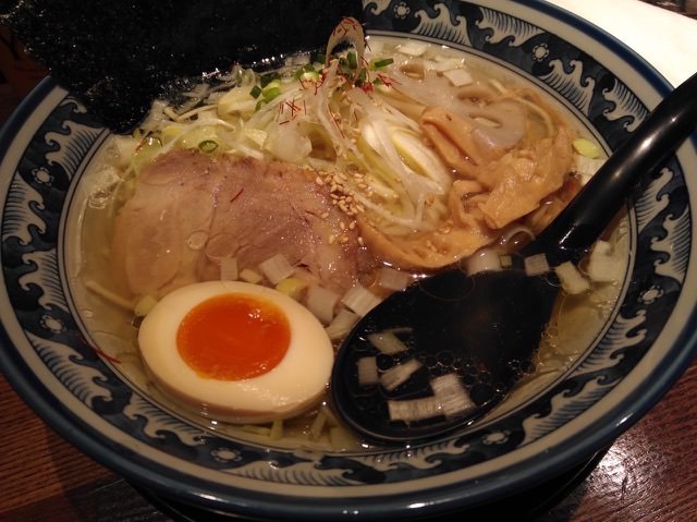 HUAWEI nova カメラ作例:通常モードのラーメン
