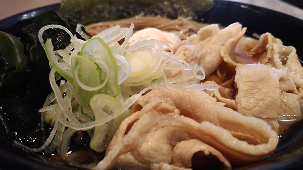 料理写真もダイナミックに