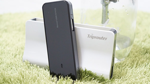 「Triprouter」とスティック型のデータ端末「Speed USB STICK U01」