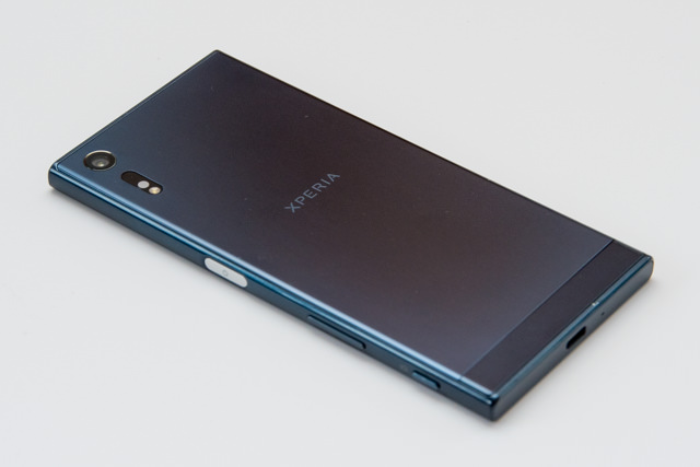 Xperia カメラ部分の比較