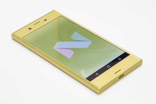 Xperia XZs