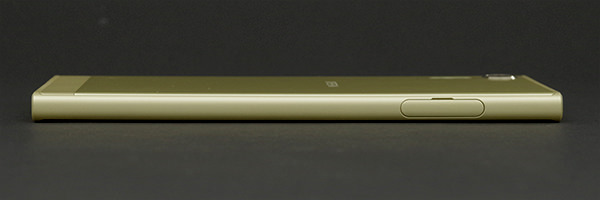Xperia XZs SIM/SDスロット:シトラス