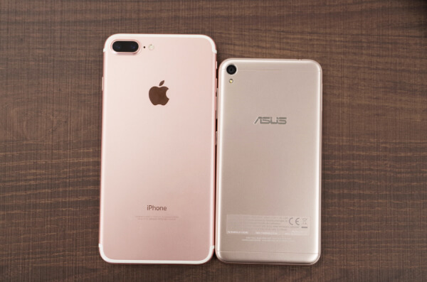 5.5インチのiPhone 7 Plusとサイズを比較