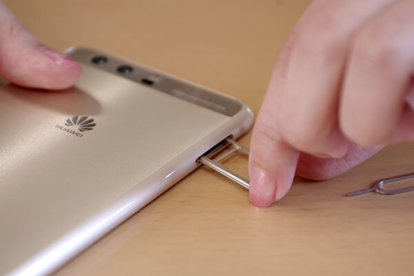 SIM(通信)を自由に選べるSIMフリースマホ