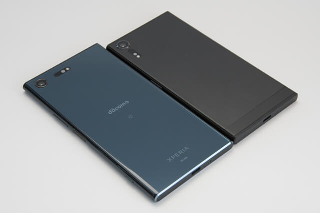 Xperia XZ PremiumとXZsの背面