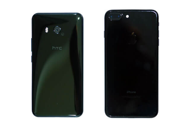 HTC U11とiPhone 7