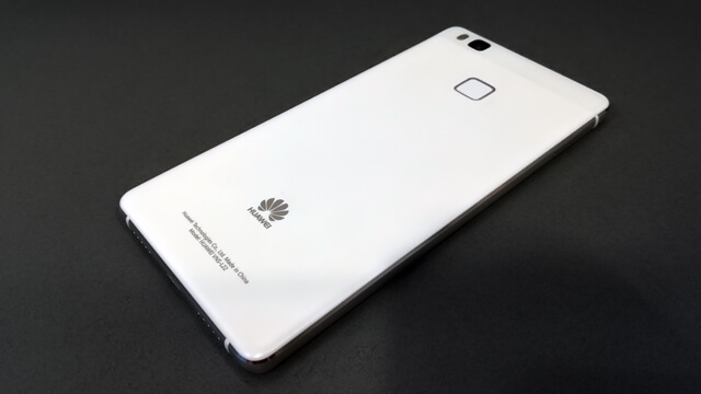 昨年発売された大ヒットモデル「HUAWEI P9 lite」