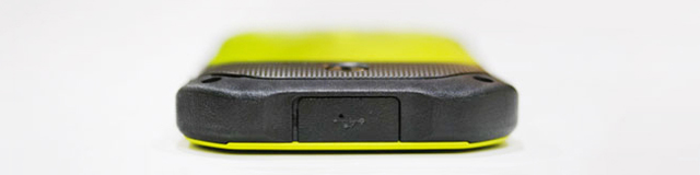 TORQUE G03 下部にはUSB Type-C端子