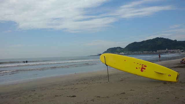 海辺のサーフボード