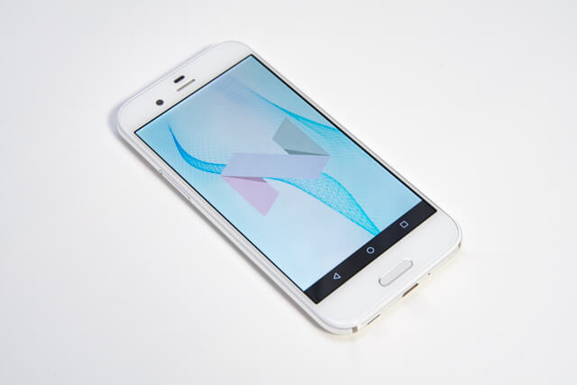 AQUOS R