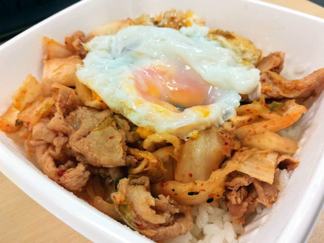 ZenFone 4 Selfie Pro カメラ作例:ランプステーキ、豚キムチ丼