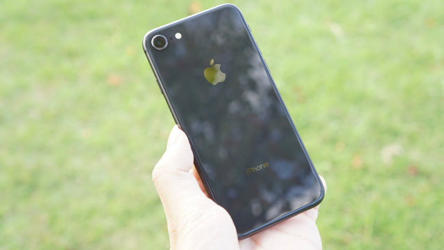 iPhone 8