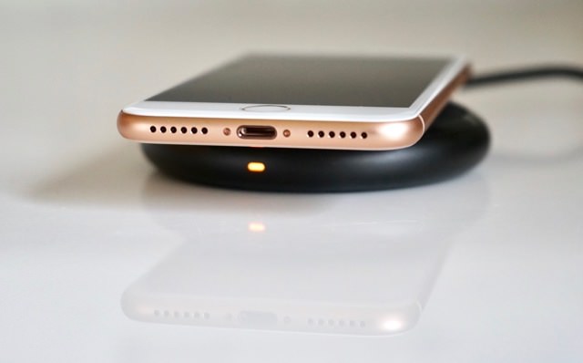 iPhone 8はiPhoneで初めて「置く」に意味を持たせました