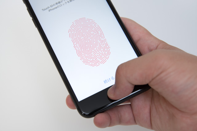 iPhone Xから廃止されるTouch ID、なくなってしまうのか...