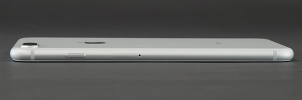 iPhone 8 カラー比較:シルバー