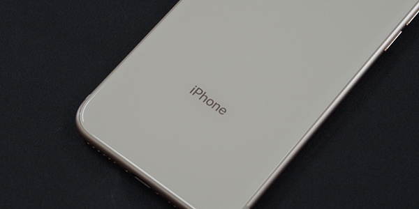iPhone 8 カラー比較:ゴールド