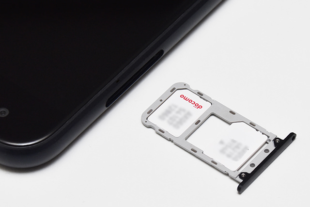 SIMカードを2枚挿して使う場合の乗せ方