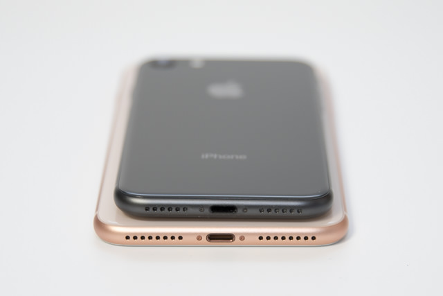 iPhone 8 / 8 Plusを比較 外観