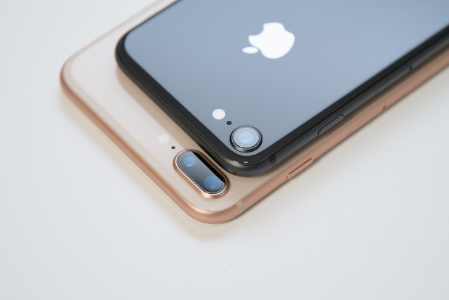 iPhone 8 / 8 Plusを比較 外観