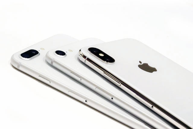 iPhone 8 / 8 PlusのフレームはマットでiPhone Xは鏡面仕上げ