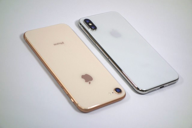 iPhone 8とiPhone X